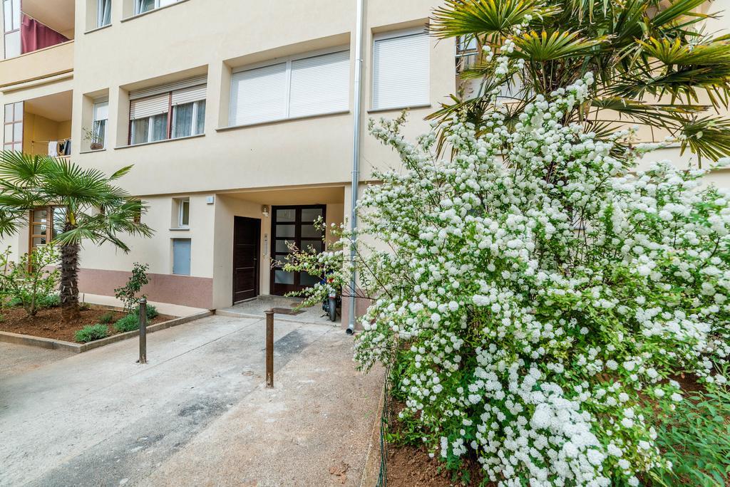Apartment Aquileia Пула Екстер'єр фото