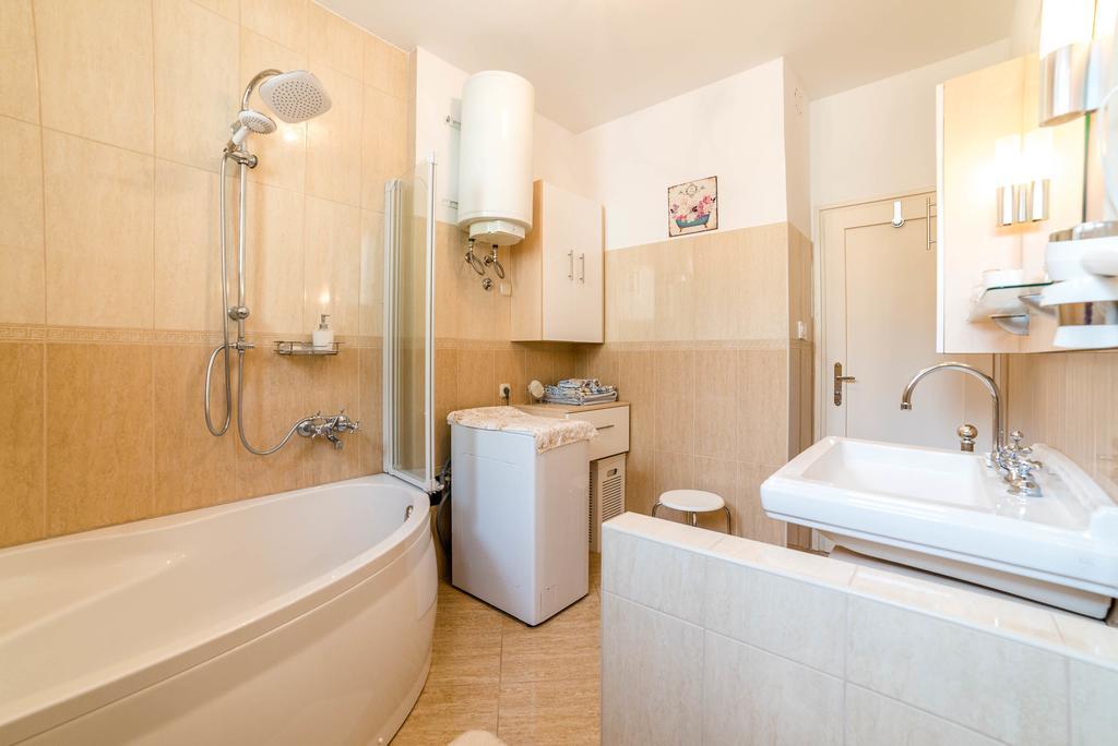Apartment Aquileia Пула Екстер'єр фото