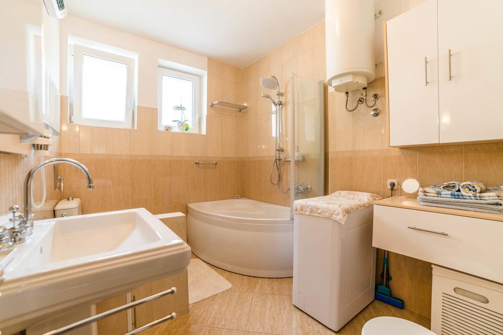 Apartment Aquileia Пула Екстер'єр фото